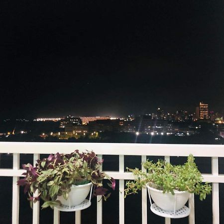 Ebony'S Place At Shore Residencesマニラ市 エクステリア 写真
